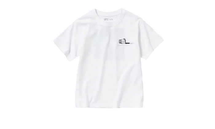 Uniqlo T-Shirt KAWS Artbook Cover (Asian Sizing)