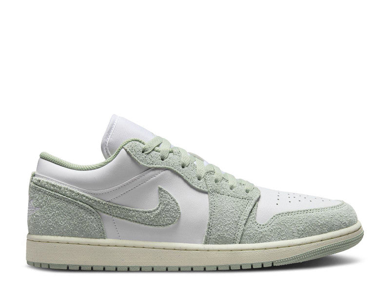 Air Jordan 1 Low SE Seafoam