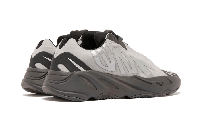 Adidas Yeezy 700 MNVN Metallic - GW9524