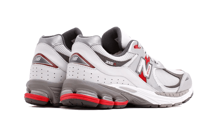 New Balance 2002R Silver Metallic - M2002RLB