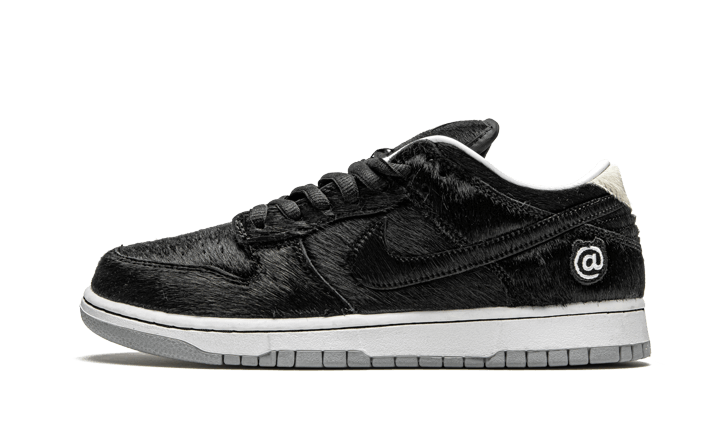 Nike SB Dunk Low BE@RBRICK Medicom Toy - CZ5127-001